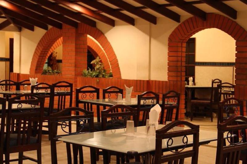 Hotel Ram International Pondicherry Esterno foto