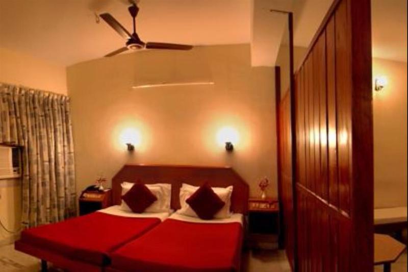 Hotel Ram International Pondicherry Esterno foto