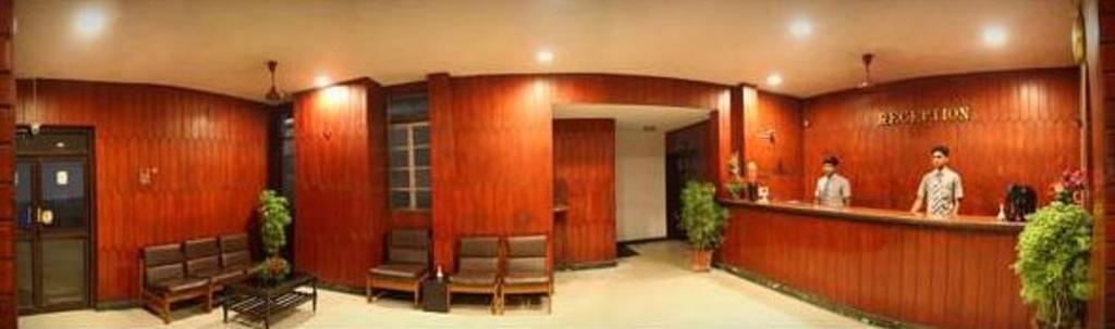 Hotel Ram International Pondicherry Esterno foto