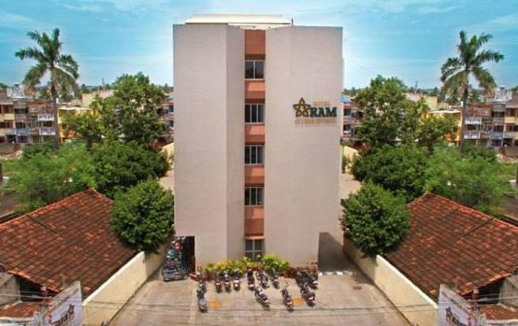 Hotel Ram International Pondicherry Esterno foto