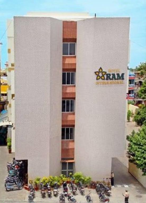Hotel Ram International Pondicherry Esterno foto